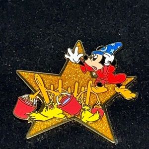 Sorcerer Mickey Hollywood Gold‎ Star Limited Edition Pin